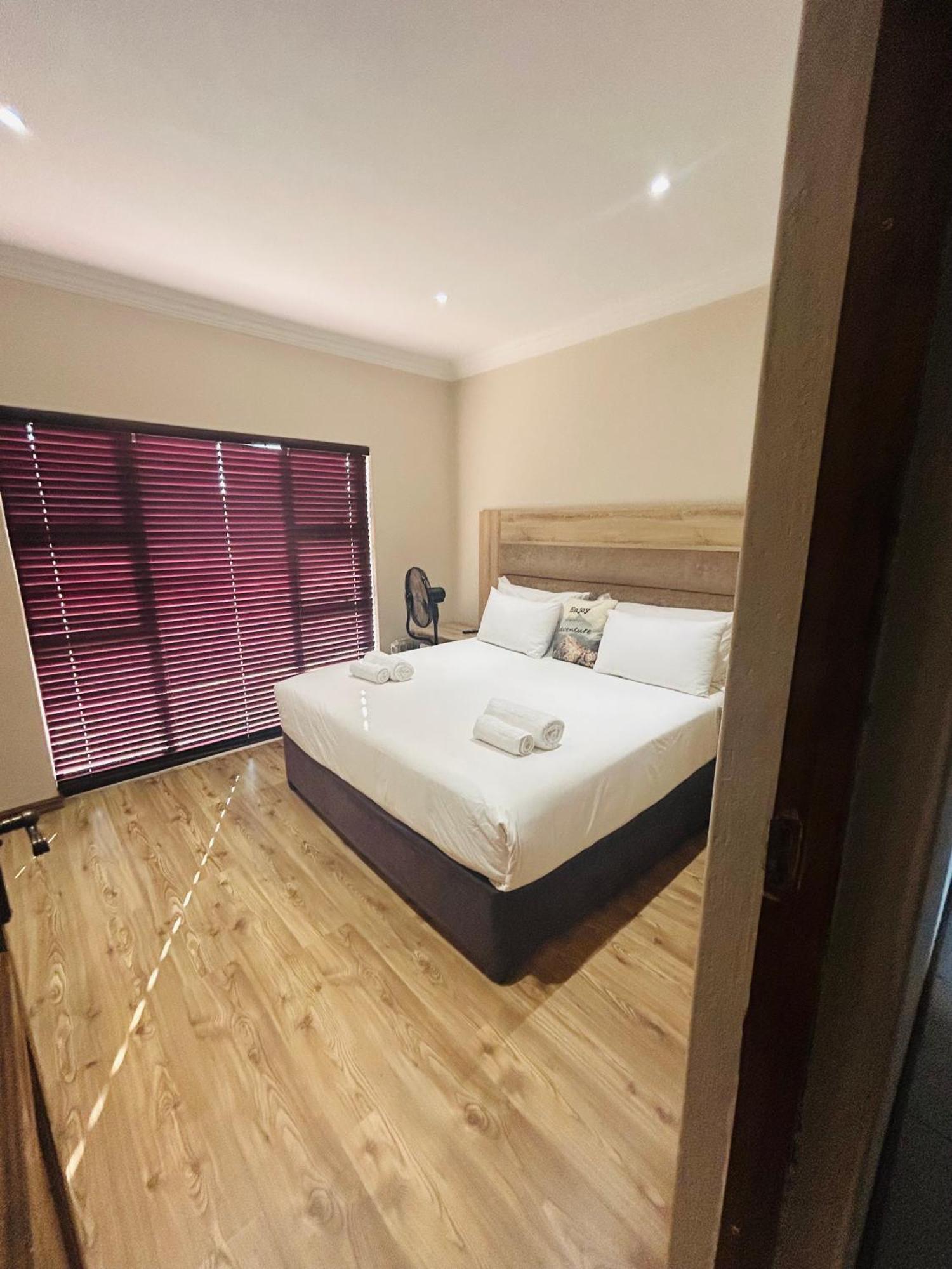 Bluewave Lifestyle Villa Hartbeespoort Ngoại thất bức ảnh